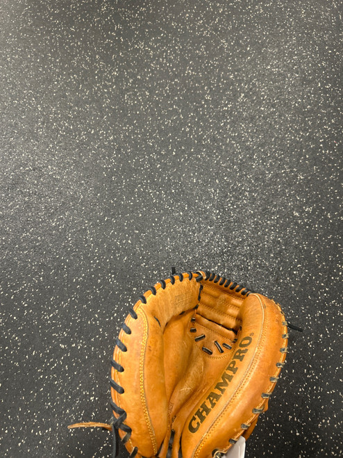 Vist Large View of Product Image Which is Used Champro CPX-505 BB/SB Catchers LH Throw Brown 32"