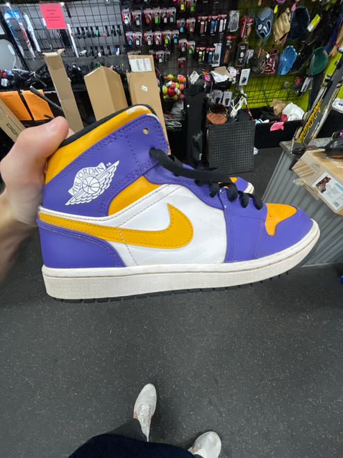 Vist Large View of Product Image Which is Used Jordan Basketball Shoes M Purple Youth 07.5