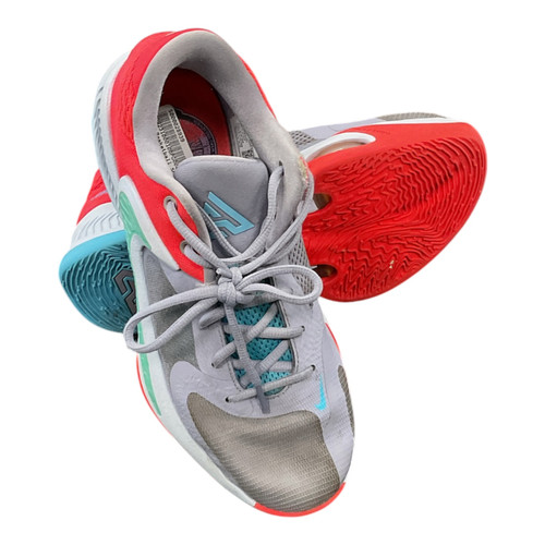 Vist Large View of Product Image Which is Used Nike Basketball Shoes M Grey Senior 8