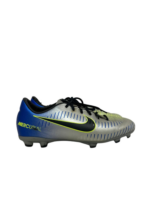 Vist Large View of Product Image Which is Used Nike Mercurial Jr 5 Soccer Cleats