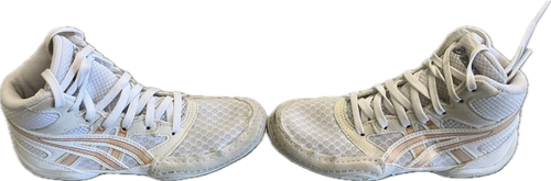 Vist Large View of Product Image Which is Used Asics Wrestling Shoes White Youth 12.0