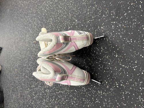 Vist Large View of Product Image Which is Used Riedell Girls Softboot Skate White Junior 02