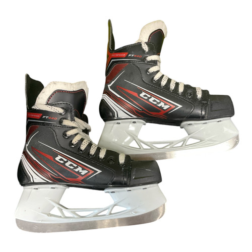 Vist Large View of Product Image Which is Used CCM JETSPEED FT440 Junior Hockey Skate Junior 03