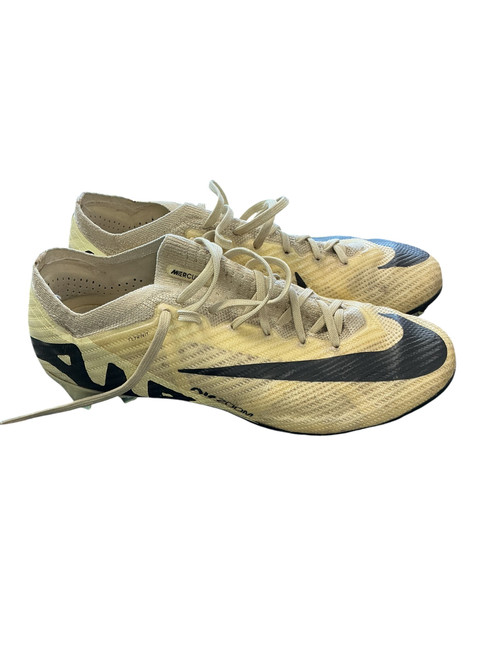 Vist Large View of Product Image Which is Used Nike Soccer Cleats White Youth 07.0