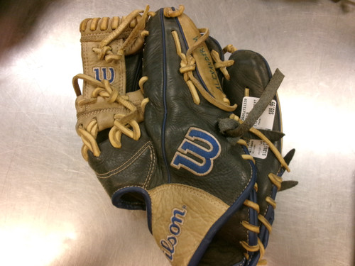 Vist Large View of Product Image Which is Used Wilson A1000 1787 BB/SB Glove RH Throw Tan 11 3/4"