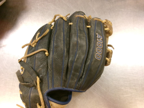 Vist Large View of Product Image Which is Used Wilson A1000 1787 BB/SB Glove RH Throw Tan 11 3/4"