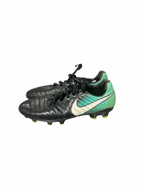 Vist Large View of Product Image Which is Used Nike Soccer Cleats Black Senior 7.5