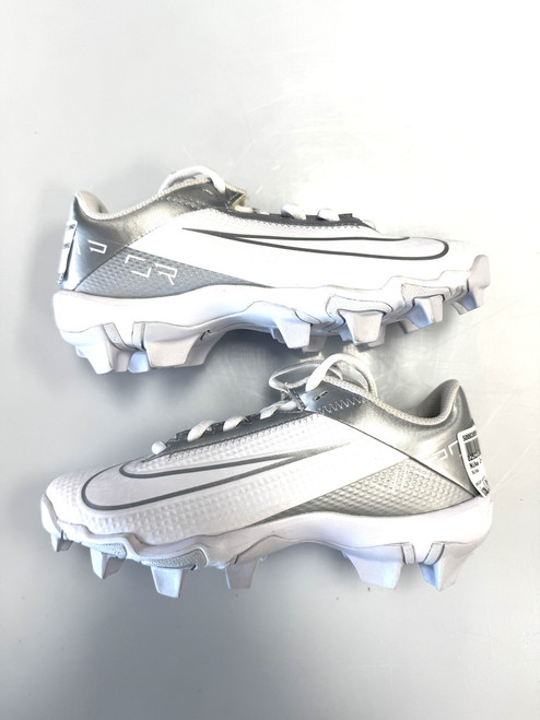 Vist Large View of Product Image Which is Used Nike Jr FB Cleats White Junior 01.5