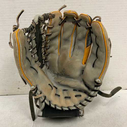 Vist Large View of Product Image Which is Used Nike SHADO EDGE BB/SB Glove RH Throw Grey 12 1/2"