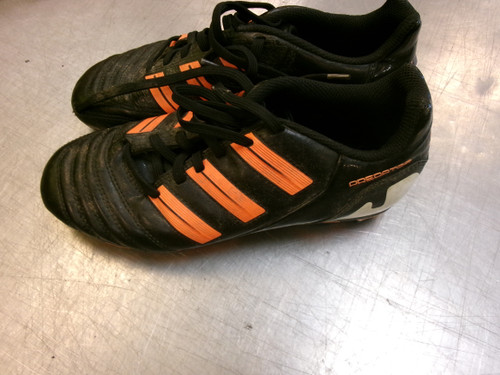 Vist Large View of Product Image Which is Used Adidas Soccer Cleats Black Junior 04.5