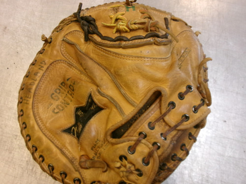 Vist Large View of Product Image Which is Used MacGregor ADULT BB/SB Catchers RH Throw Brown 33"