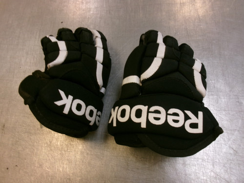 Vist Large View of Product Image Which is Used Reebok 5K Junior Gloves Black 10"