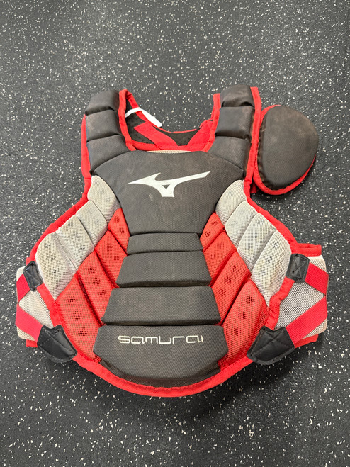 Vist Large View of Product Image Which is Used Mizuno SAMURAI Catchers Chest Protector Red Youth