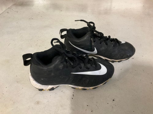 Vist Large View of Product Image Which is Used Nike 11 SOFTBALL CLEAT BB/SB Cleats Black Youth 11.0