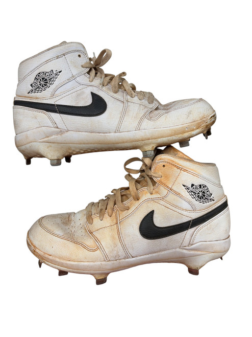 Vist Large View of Product Image Which is Used Nike AIR JORDAN BB/SB Cleats White Senior 9