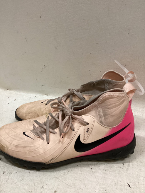 Vist Large View of Product Image Which is Used Nike Soccer Turf Shoes Pink Junior 03