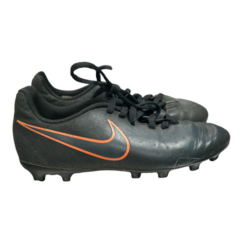 Vist Large View of Product Image Which is Used Nike Soccer Cleats Black And Orange Junior 01