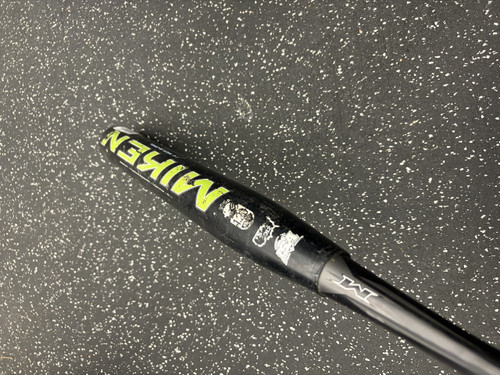 Vist Large View of Product Image Which is Used Miken FREAK BLACK BB/SB Slowpitch Bat 34"