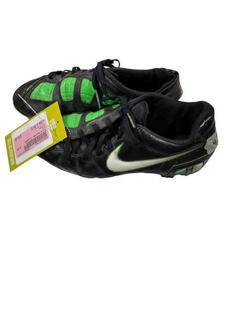 Vist Large View of Product Image Which is Used Nike Soccer Cleats Black Junior 04.5