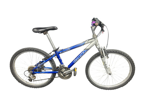 Vist Large View of Product Image Which is Used Giant MTX240 Mountain Bike Boys Navy Blue 24"