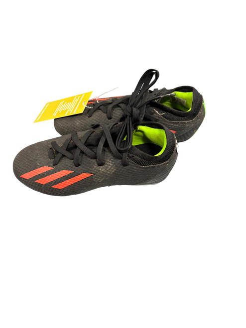 Vist Large View of Product Image Which is Used Adidas Soccer Cleats Black Junior 01
