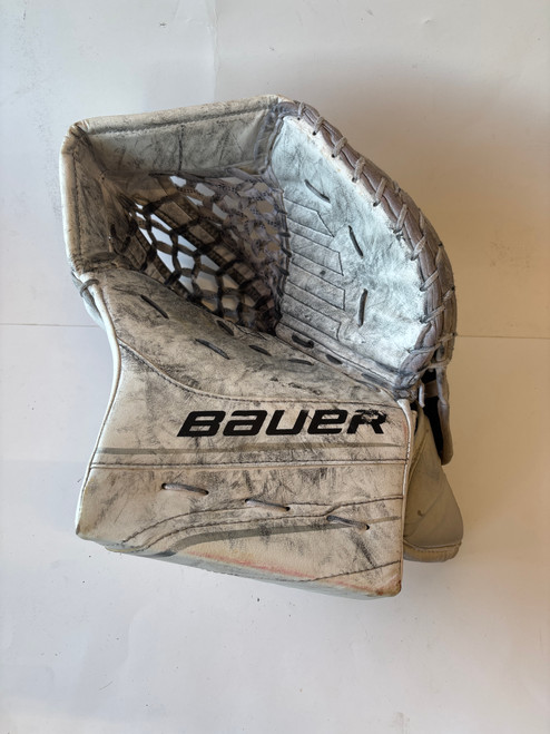 Vist Large View of Product Image Which is Used Bauer GSX TRAPPER Senior Goalie Catcher White