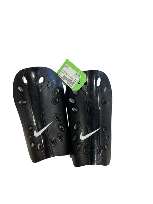 Vist Large View of Product Image Which is Used Nike Soccer Shin Guards Junior Black MD