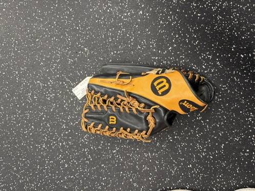 Vist Large View of Product Image Which is Used Wilson A2K 0BB016 BB/SB Glove RH Throw Black 12 3/4"