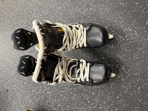 Vist Large View of Product Image Which is Used Bauer SUPREME 1S Senior Hockey Skate Senior 7