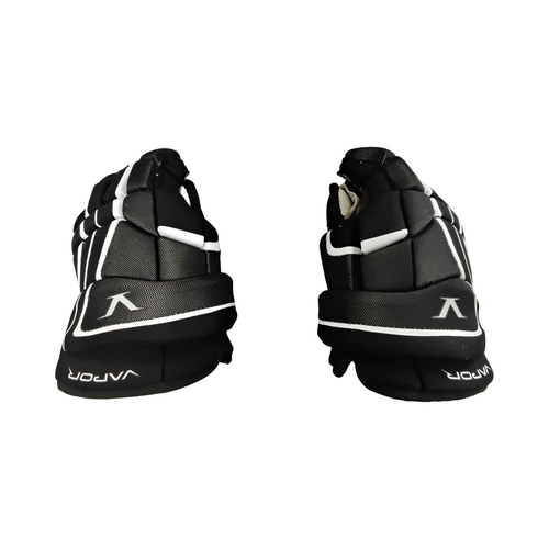 Vist Large View of Product Image Which is Used Bauer VAPOR V Junior Gloves Black 11"