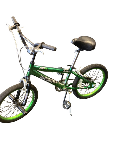 Vist Large View of Product Image Which is Used Avigo PRO 18 SERIES BMX Bike Boys Green 18"