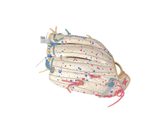 Vist Large View of Product Image Which is Used Wilson A2000 T125 BB/SB Glove RH Throw White 12 1/2"