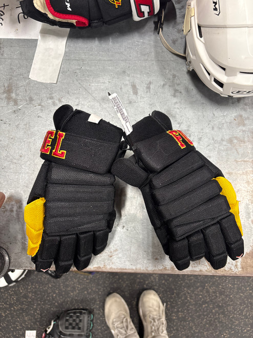Vist Large View of Product Image Which is Used JUNIOR FUEL Senior Gloves Black 13"