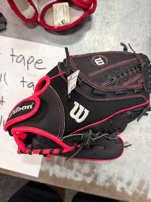 Vist Large View of Product Image Which is Used Wilson FAST PITCH BB/SB Glove RH Throw Black 12"