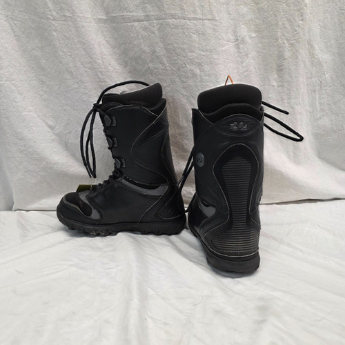 Vist Large View of Product Image Which is Used ThirtyTwo 2010 LASHED Mens Snowboard Boots Black Senior 8