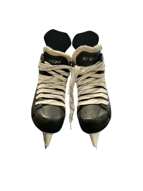 Vist Large View of Product Image Which is Used CCM FT350 JETSPEED Junior Hockey Skate Junior 01