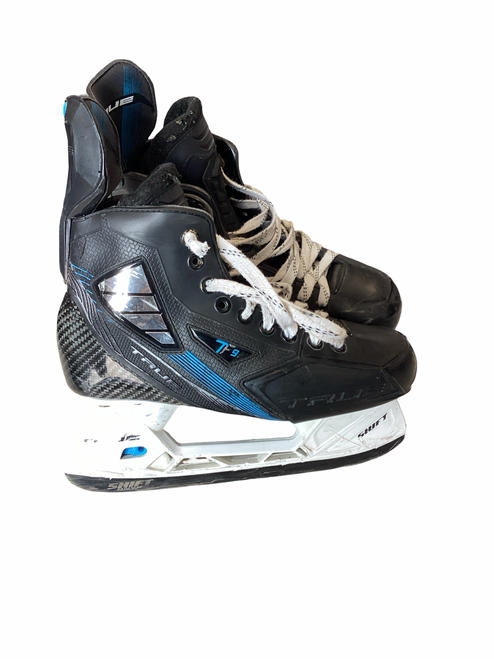 Vist Large View of Product Image Which is Used True TF9 Senior Goalie Skate Senior 8