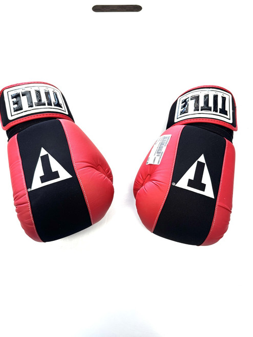Vist Large View of Product Image Which is Used Title Boxing Gloves Red Junior