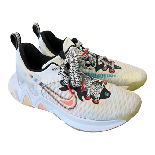 Vist Large View of Product Image Which is Basketball shoes