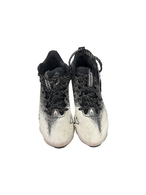 Vist Large View of Product Image Which is Used Under Armour Jr FB Cleats White Junior 01