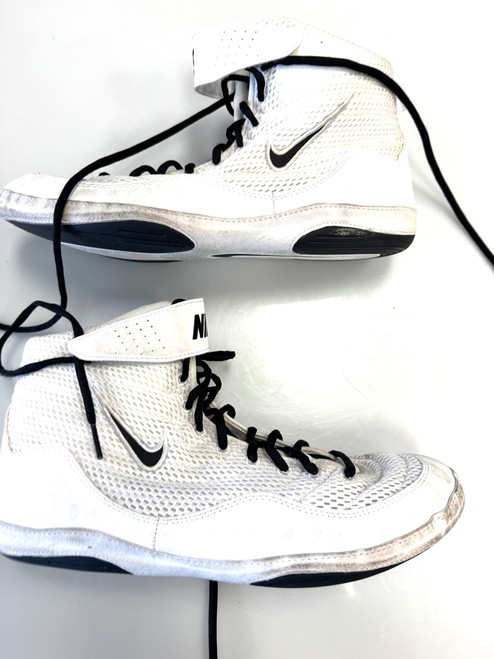Vist Large View of Product Image Which is Used Nike Wrestling Shoes White Senior 11