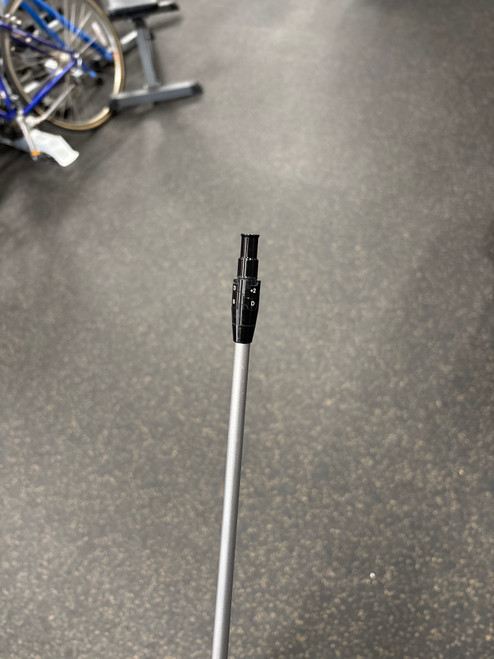 Vist Large View of Product Image Which is Used GRAFALLOY PROLAUNCH 65R Golf Accessory