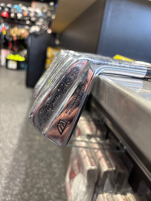Vist Large View of Product Image Which is Used Mizuno MS-1 Mens Iron Set RH 3I-9I
