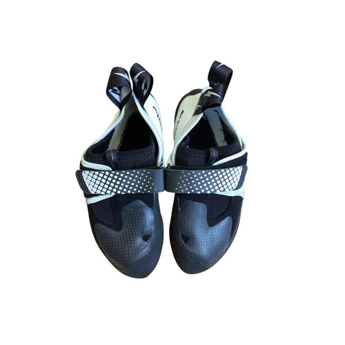 Vist Large View of Product Image Which is NEW EVOLV Climbing Shoes Senior 7.5