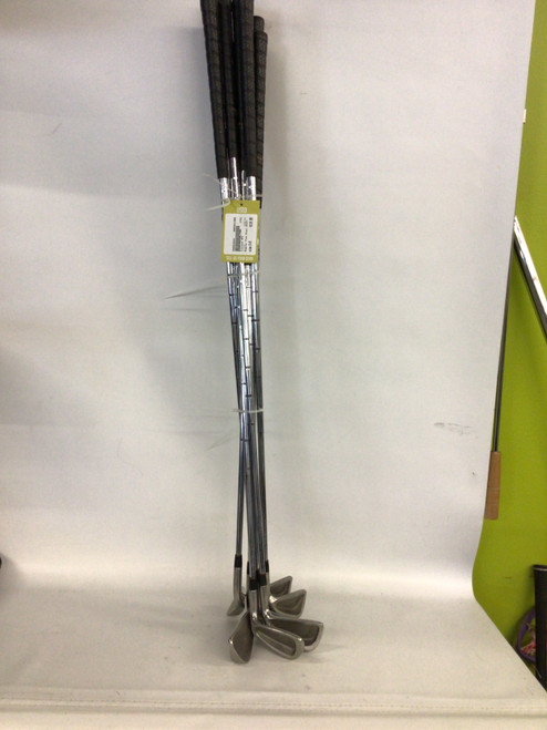 Vist Large View of Product Image Which is Used Titleist DCI Mens Iron Set RH 3I-9I