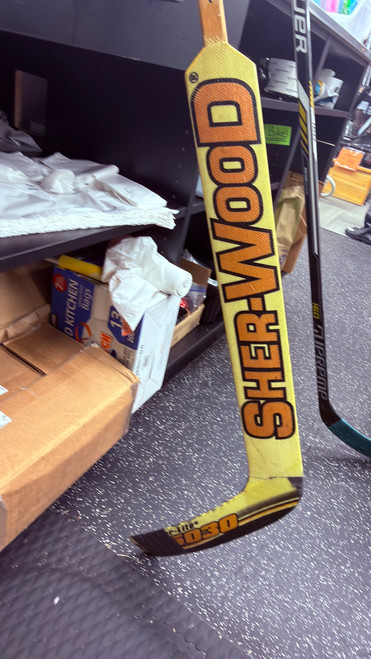 Vist Large View of Product Image Which is Used Sher-wood 5030SC Senior Goalie Stick 27"