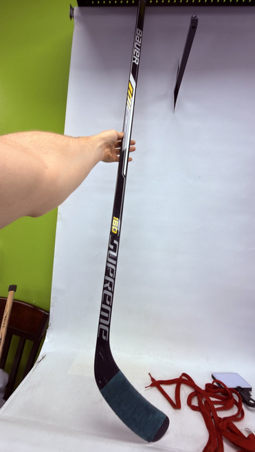 Vist Large View of Product Image Which is Used Bauer SUPREME 160 Inter One Piece Right 67 Flex