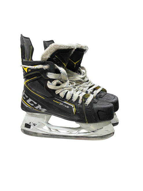 Vist Large View of Product Image Which is Used CCM SUPERTACKS CLASSIC SE Senior Hockey Skate Senior 7.5