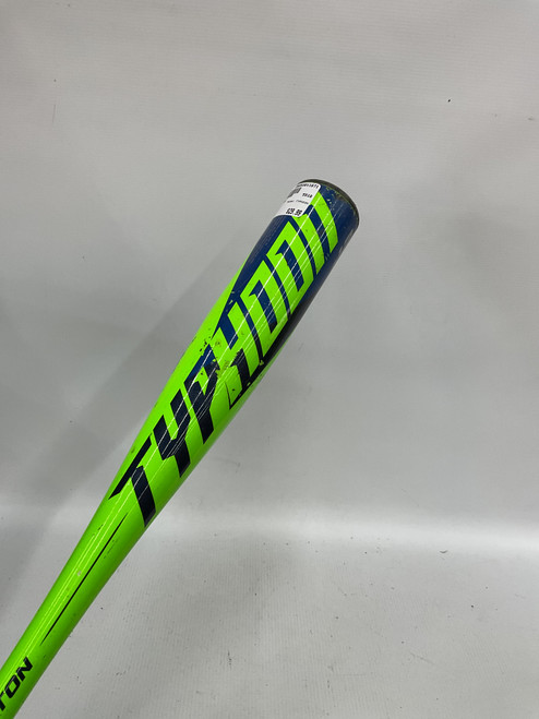 Vist Large View of Product Image Which is Used Easton TYPHOON BB/SB USA 2 1/4 Bat 27"