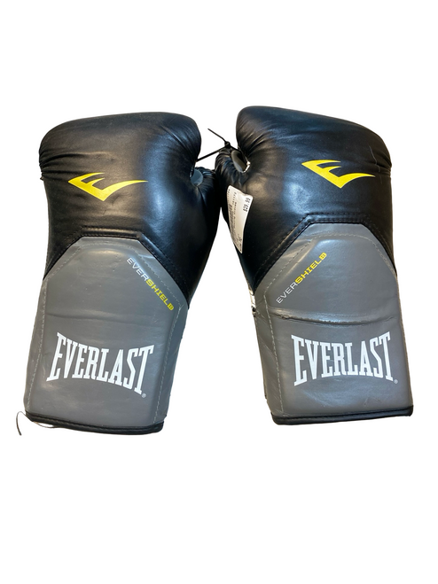 Vist Large View of Product Image Which is Used Everlast Boxing Gloves Black MD